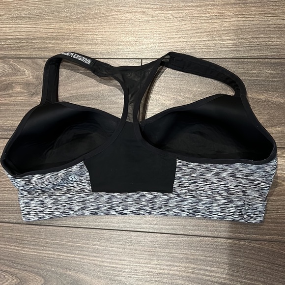 Lululemon Speed up sports bra C/D cup size 10 - Picture 2 of 3